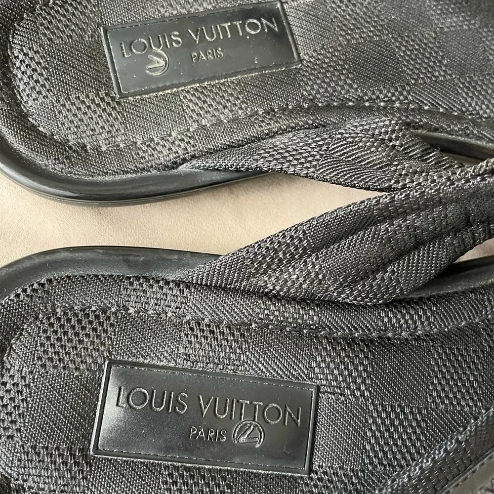 Louis Vuitton Black Damier‎ Thong Sandals